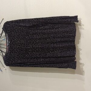 Love & Legend velvet printed semi sheer burnout top women's size 1X black